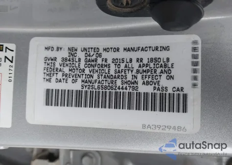 2006 Pontiac Vibe z USA, uszkodzony, nr VIN 5Y2SL65806Z444792